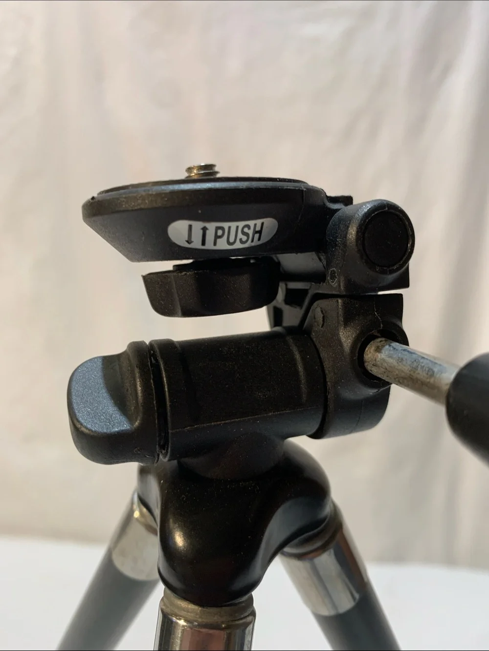 Targus Black Portable Camera Tripod with Quick-Adjust Head